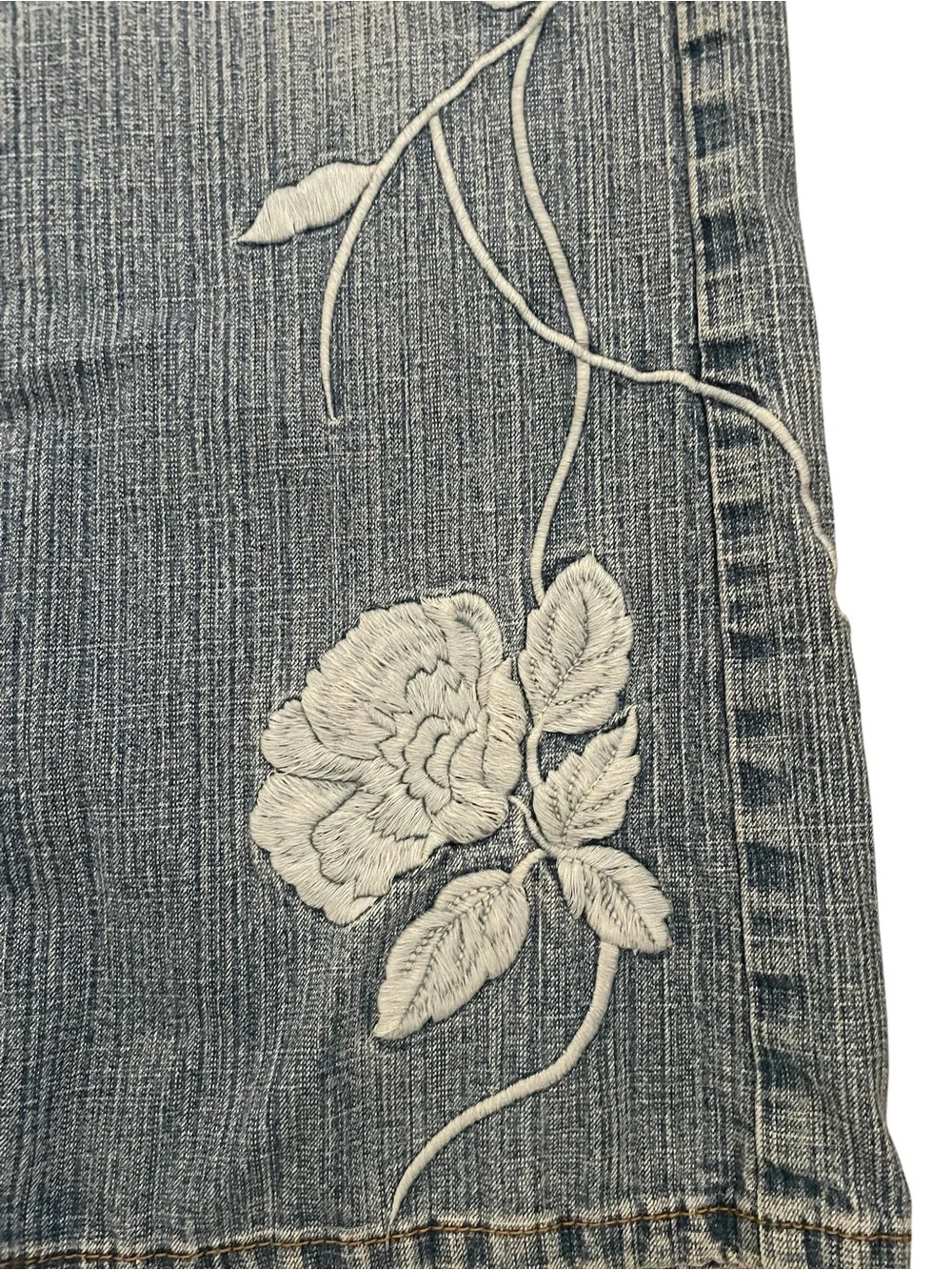 Vintage Coldwater Creek Embroidered Floral Rose Jeans Size 8 Boho Y2K